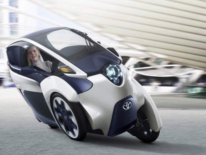 Cover Image for Toyota zeigt mit dem i-ROAD neue Form der Mobilität