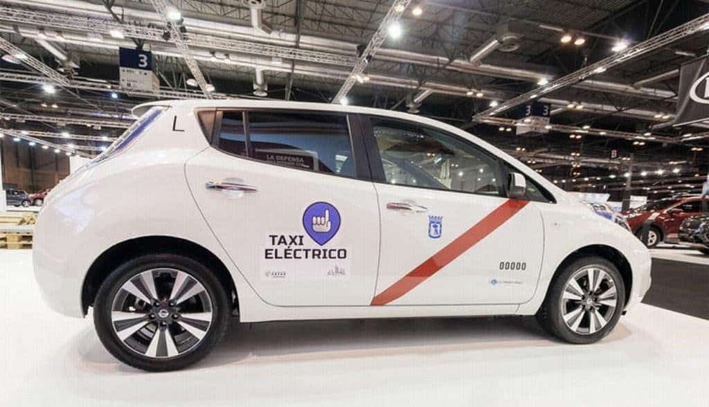 Cover Image for Madrid wird elektrisch – Auftrag für 110 Elektroautos von Nissan für La Ciudad del Taxi