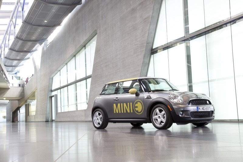 Cover Image for BMW Verkaufszahlen überschreiten die Zahlen verkaufter E-Autos von 2015 bereits…