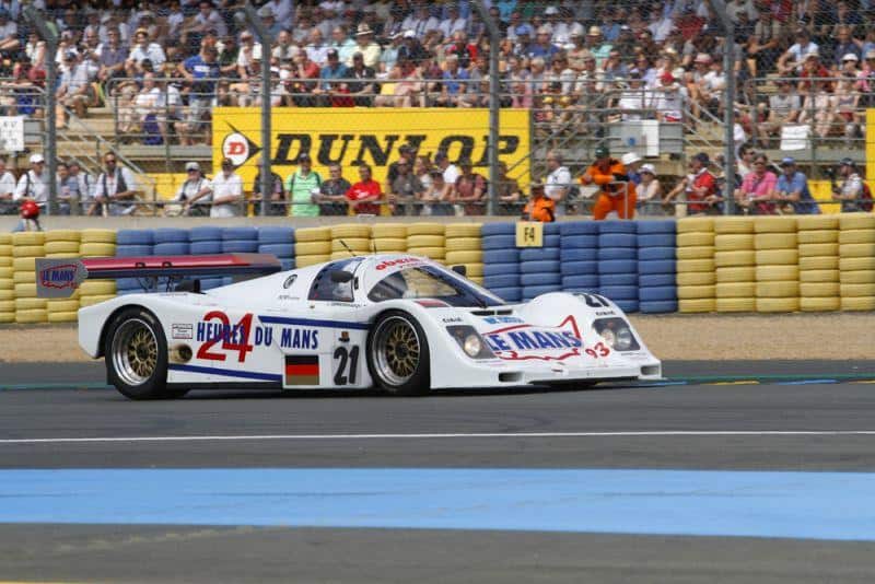 Cover Image for Porsche Rückkehr zu Langstrecken-Weltmeisterschaft in Le Mans nach Elektrifizierung denkbar…