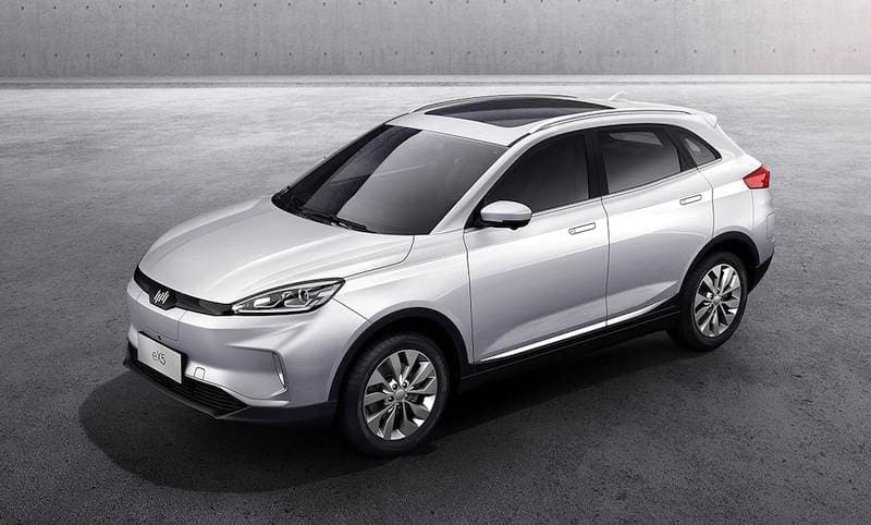Cover Image for China: Elektroauto-Start-up WM investiert massiv seine Produktion