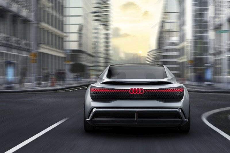 Cover Image for Audi plant Absatz von 800.000 Elektroautos im Jahr 2025 – Konkretisierung der E-Strategie