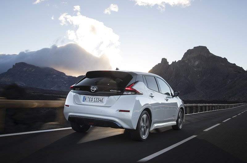 Cover Image for Starker Nissan Leaf beflügelt weltweiten Elektroauto-Absatz