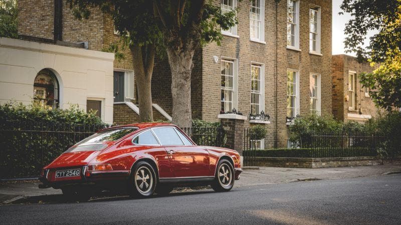 Cover Image for Setzt Porsche künftig nur noch auf E-Autos? Auch auf einen elektrifizierten 911er?