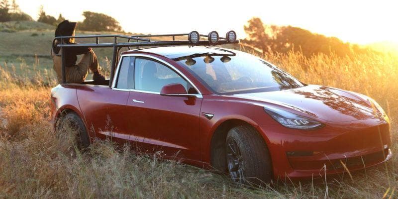 Cover Image for TRUCKLA: Der weltweit erste Tesla Pickup-Truck