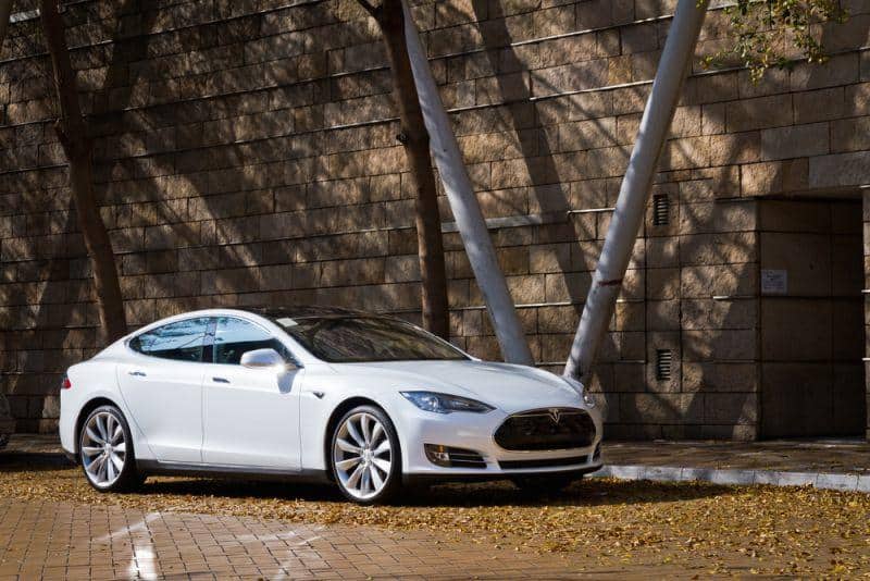 Cover Image for Ursache für Brand des Tesla Model S in Shanghai gefunden und behoben