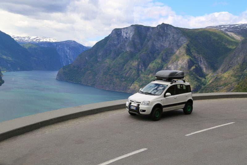 Cover Image for Fiat Chrysler stellt vollelektrischen Fiat Panda ab 2023 in Aussicht