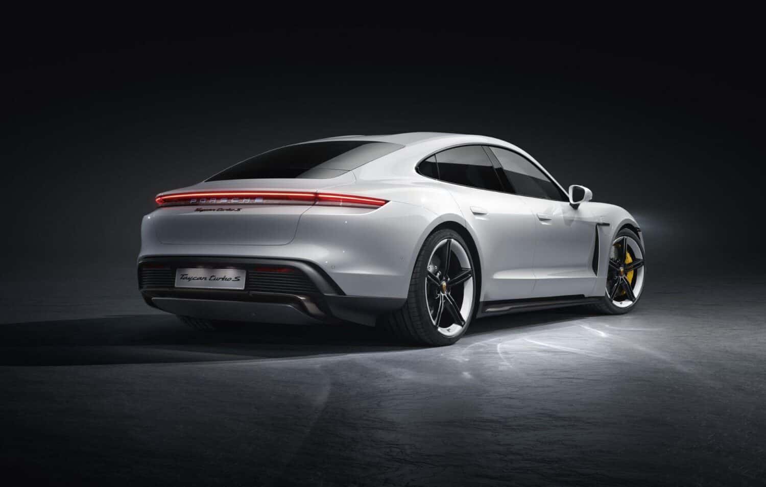 Cover Image for Porsche erhöht Anteile an Rimac: Positive Auswirkung auf Reichweite vermutet
