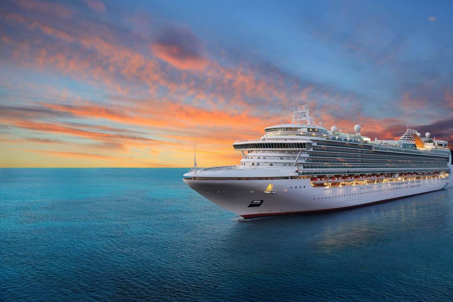 Cover Image for Freudenberg spart Kreuzfahrtschiff-Betreiber bares Geld und uns CO2-Emissionen