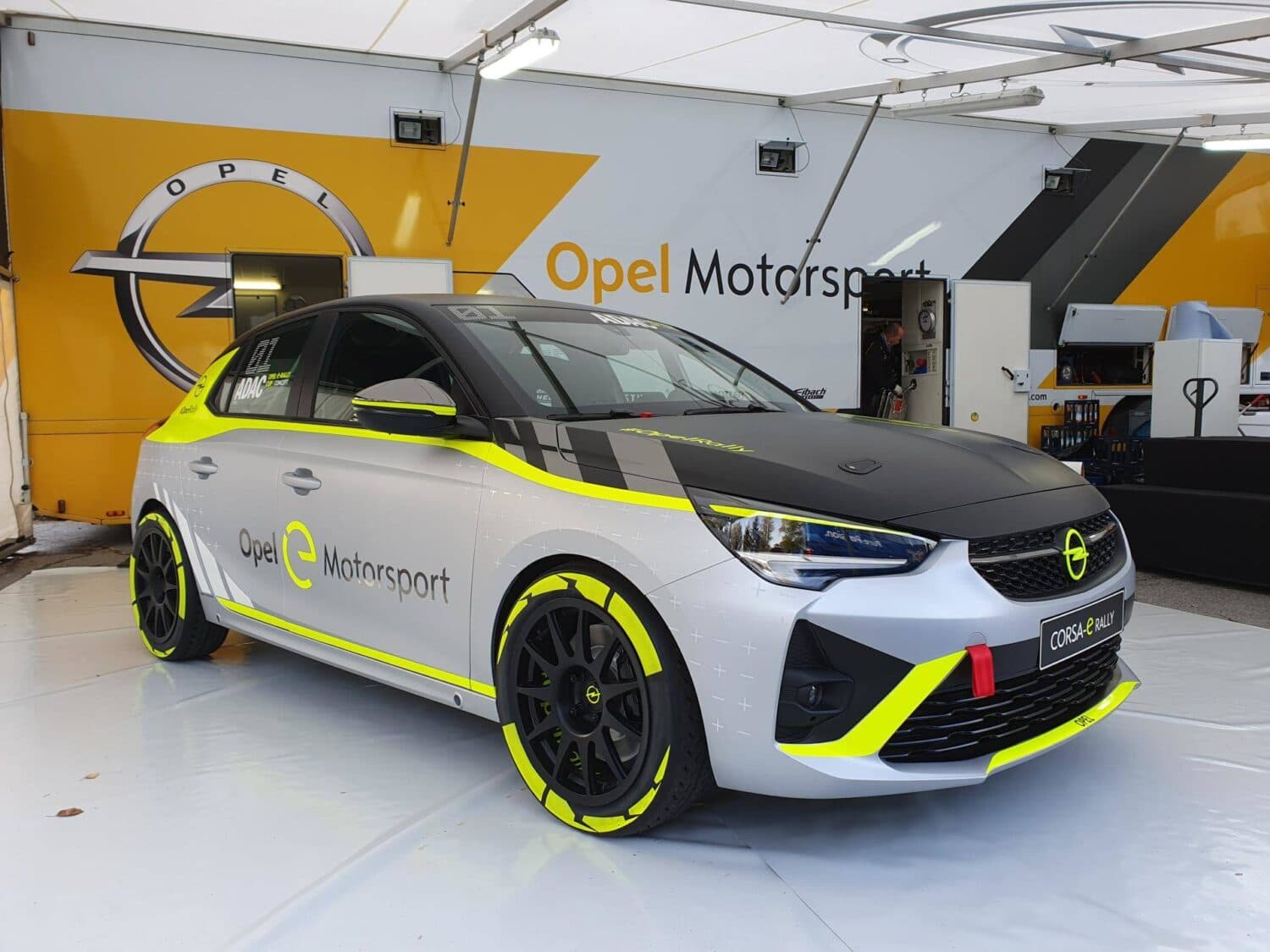 Cover Image for Opel Corsa-e Rallye: Das könnte den Sport verändern – und die Akku-Sicherheit