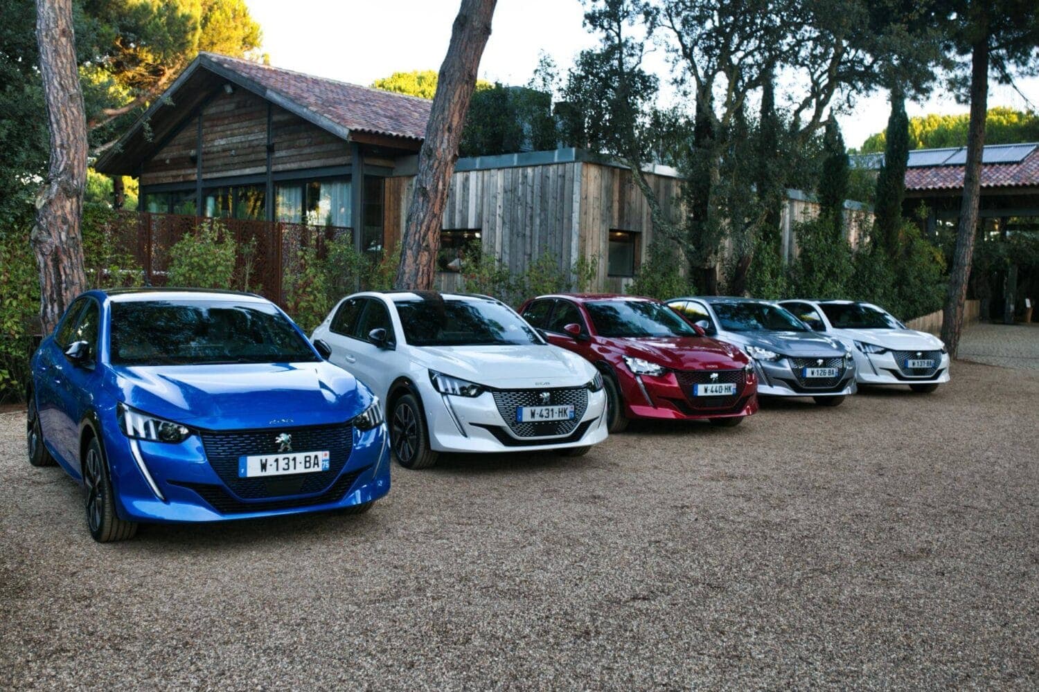 Cover Image for Peugeot e-208: technische Daten, Reichweite, Preise und Fotos