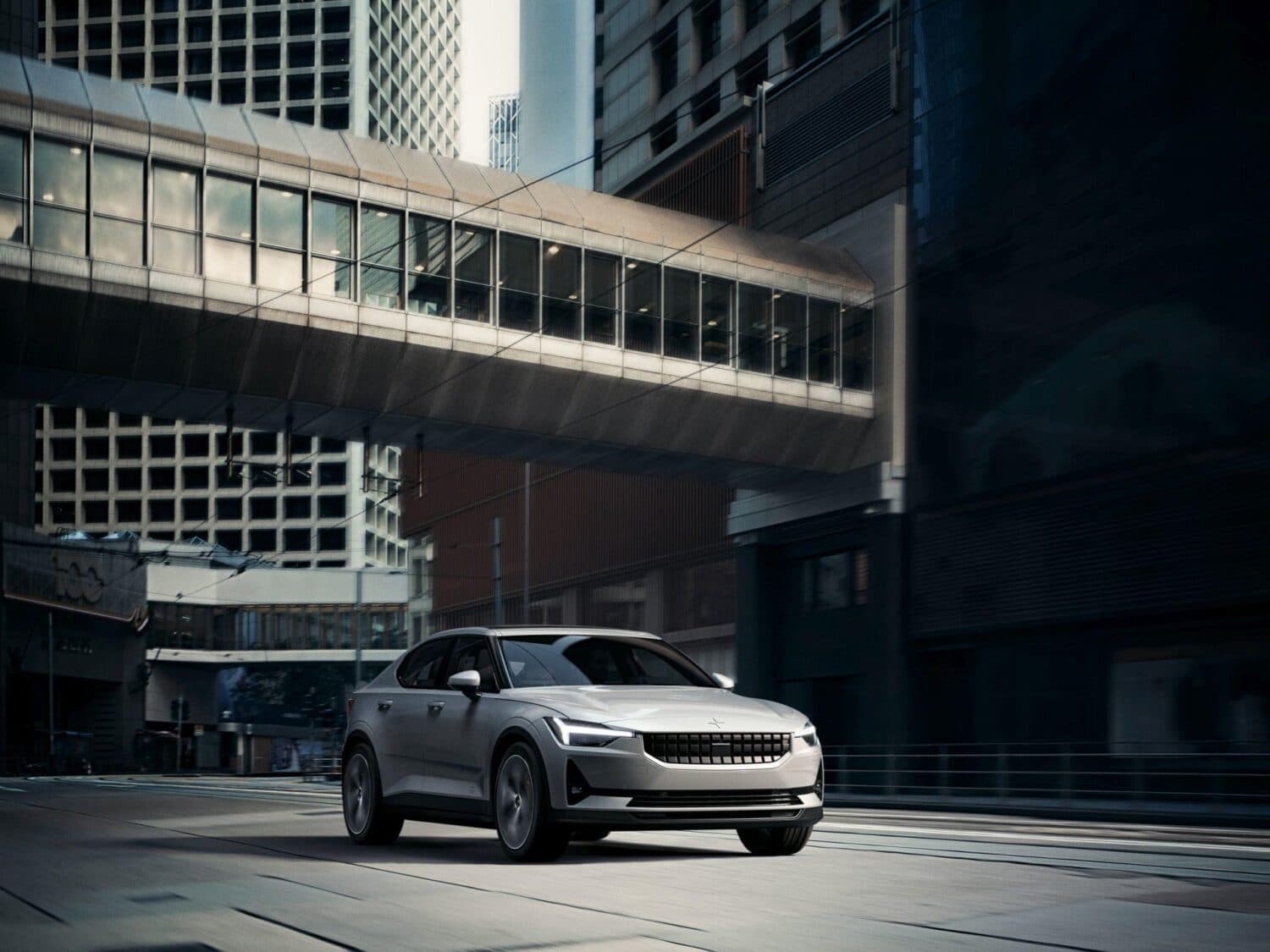 Cover Image for 6.000 Euro kostet es die Fahrdynamik des Polestar 2 auf die nächste Stufe zu heben