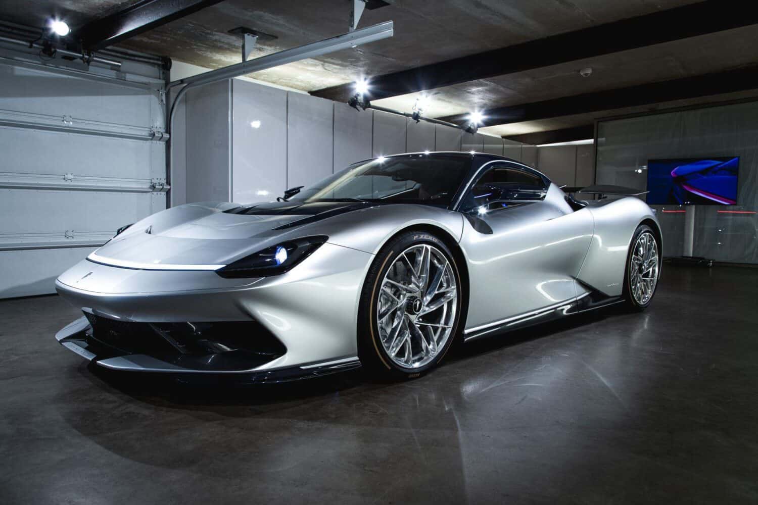 Cover Image for Battista Pure Electric Hypercar – Eindrücke der PURA Designphilosophie