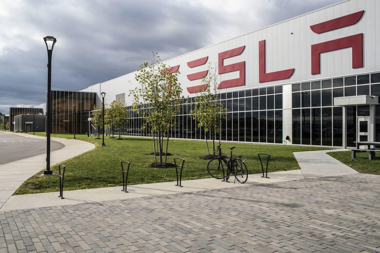 Cover Image for Tesla Gigafactory 4 in Deutschland: Bis zu vier Milliarden Euro und 3.000 neue Jobs geplant