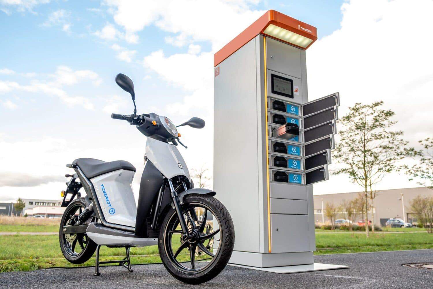 Cover Image for Swobbee wird Battery-as-a-Service-Partner von E-Roller-Produzent Torrot Electric