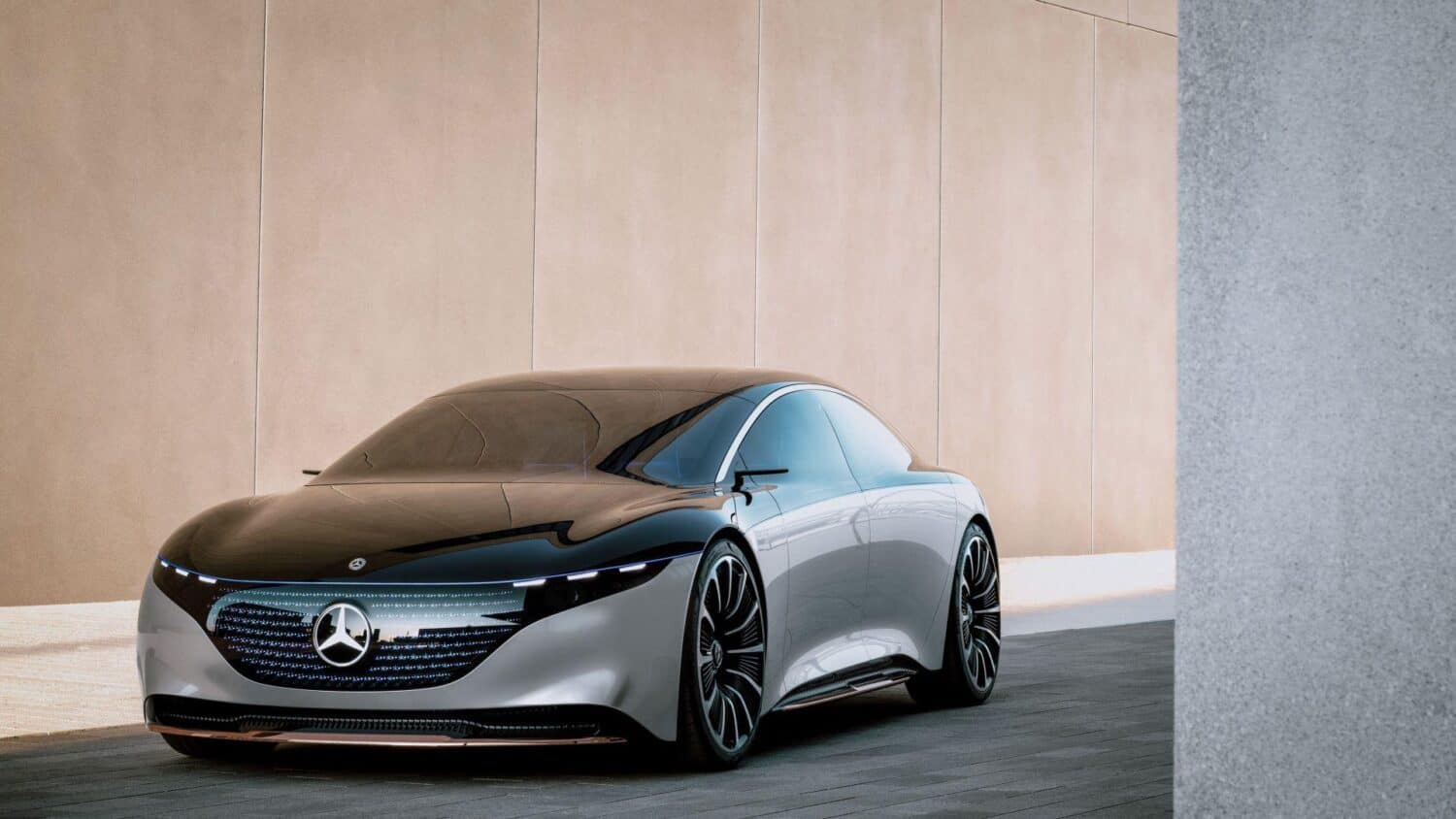 Cover Image for Mercedes-Benz Vision EQS: In zehn Monaten vom Konzept zum fahrfähigen E-Auto