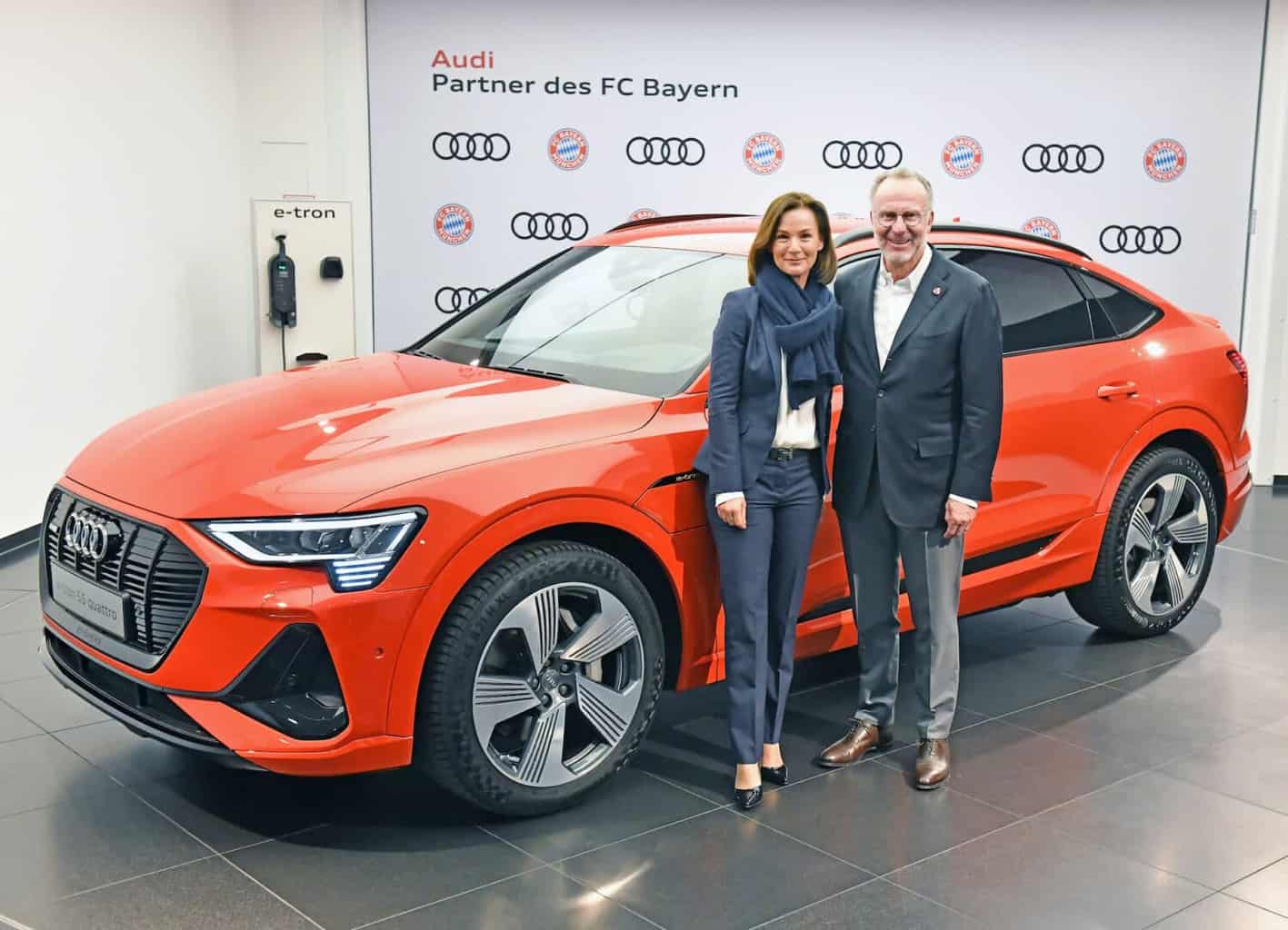 Cover Image for Spieler des FC Bayern künftig mit Audi-Elektroautos unterwegs