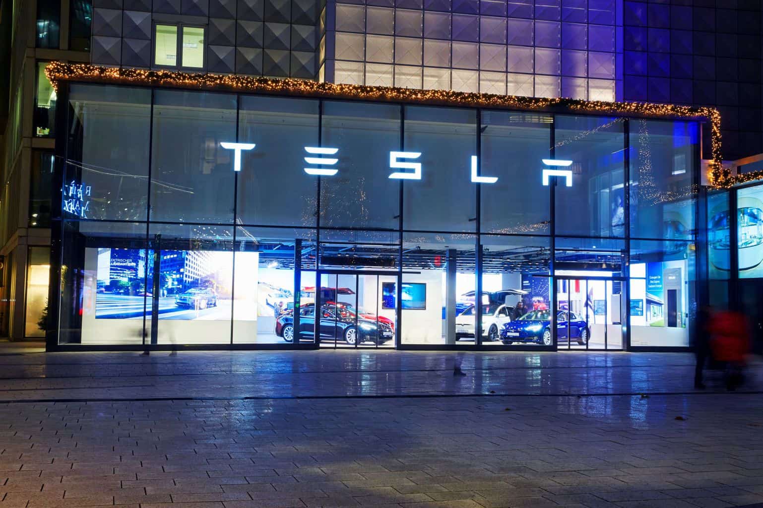Cover Image for Tesla soll Subventionen für Batteriezellfertigung in Deutschland beantragt haben
