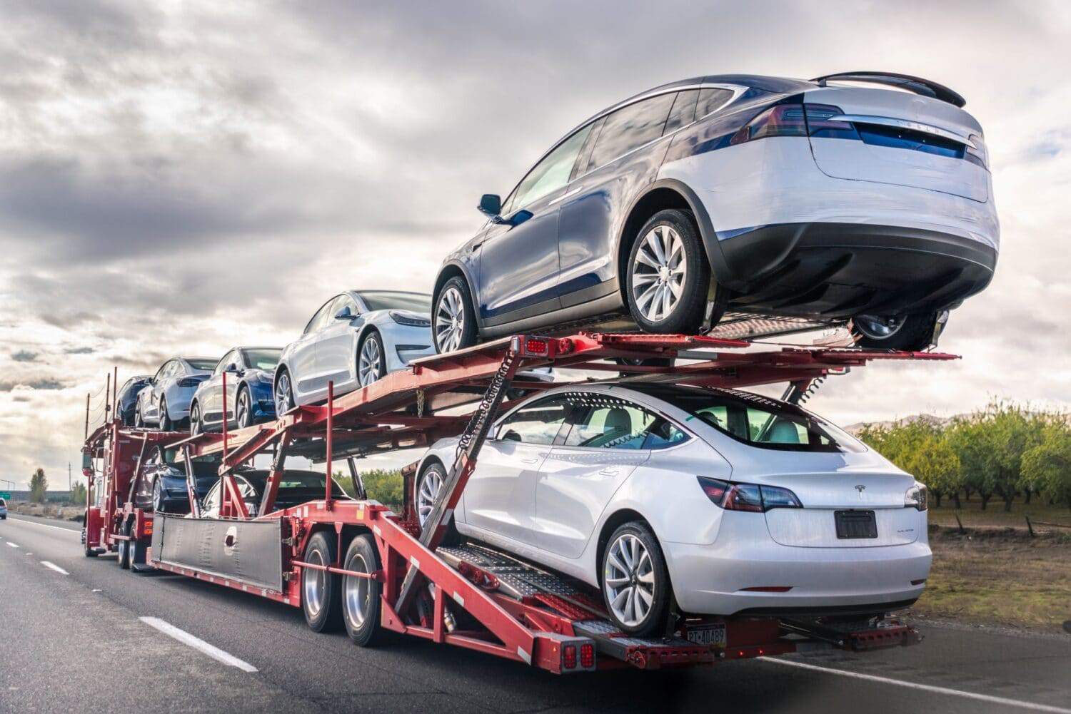 Cover Image for Daimler/BMW setzen für Hamburgs Free Now-Flotte auf 60 Tesla E-Autos