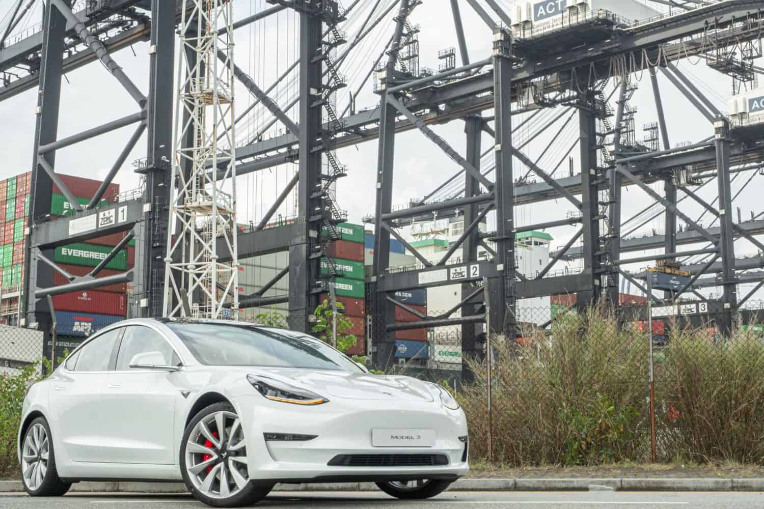 Cover Image for Das plant Elektroauto-Hersteller Tesla in Grünheide
