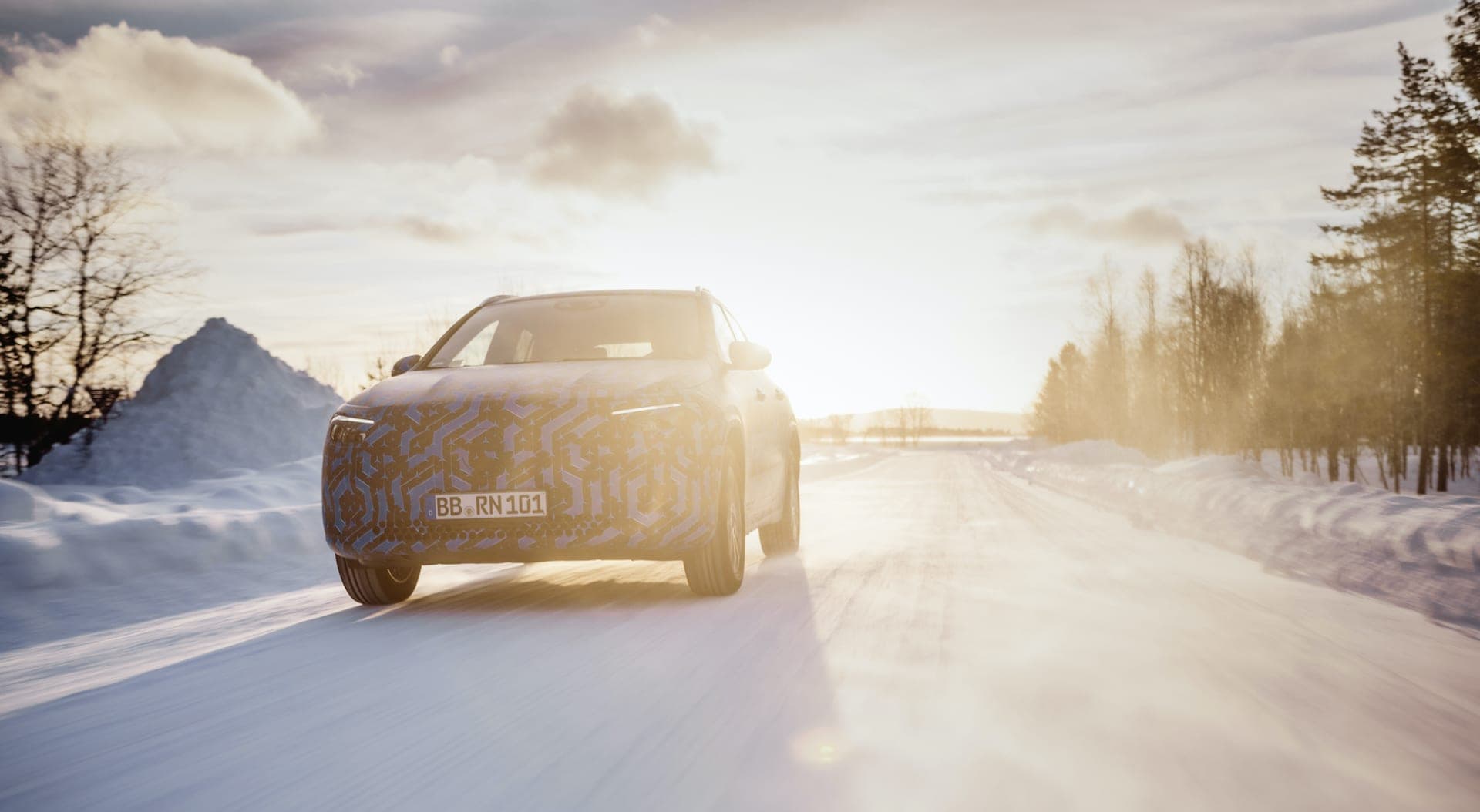 Cover Image for Kompaktstromer Mercedes-Benz EQA auf Wintererprobung in Schweden