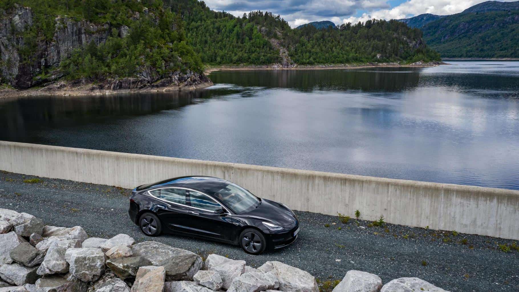 Cover Image for Nach Model 3 Demontage: Tesla hat „6 Jahre Vorsprung vor Toyota und VW“