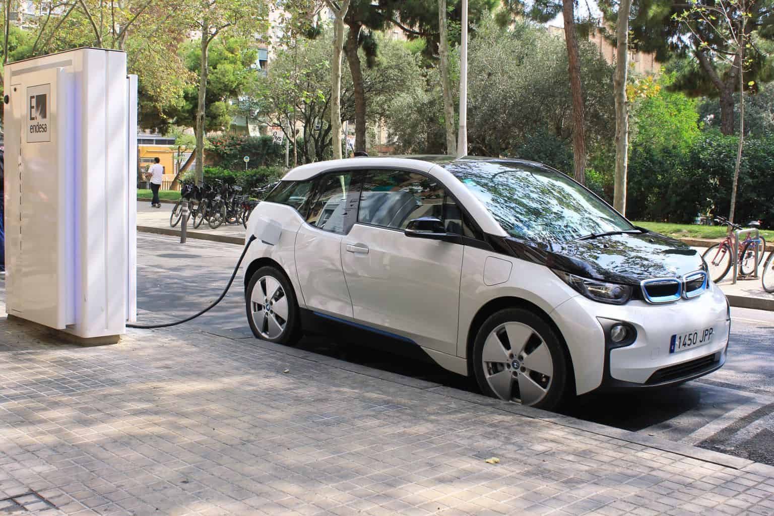 Cover Image for BMW: CO2-Ziele nur erreichbar, wenn sich der E-Auto-Markt mehr als verzehnfacht