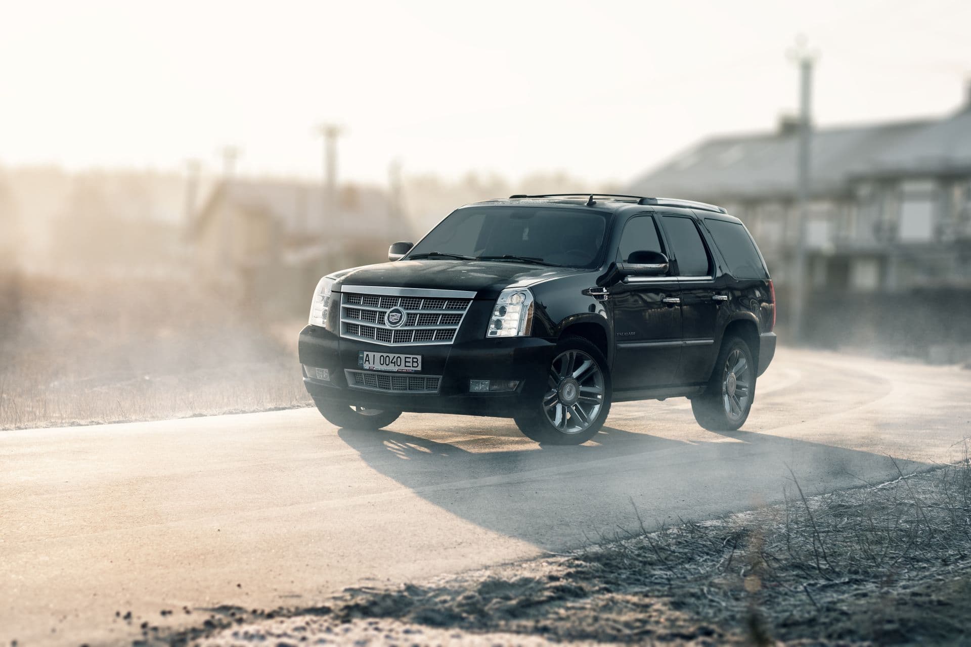 Cover Image for Cadillac bestätigt Elektro-SUV mit bis zu 650 km Reichweite und 200 kWh-Akku