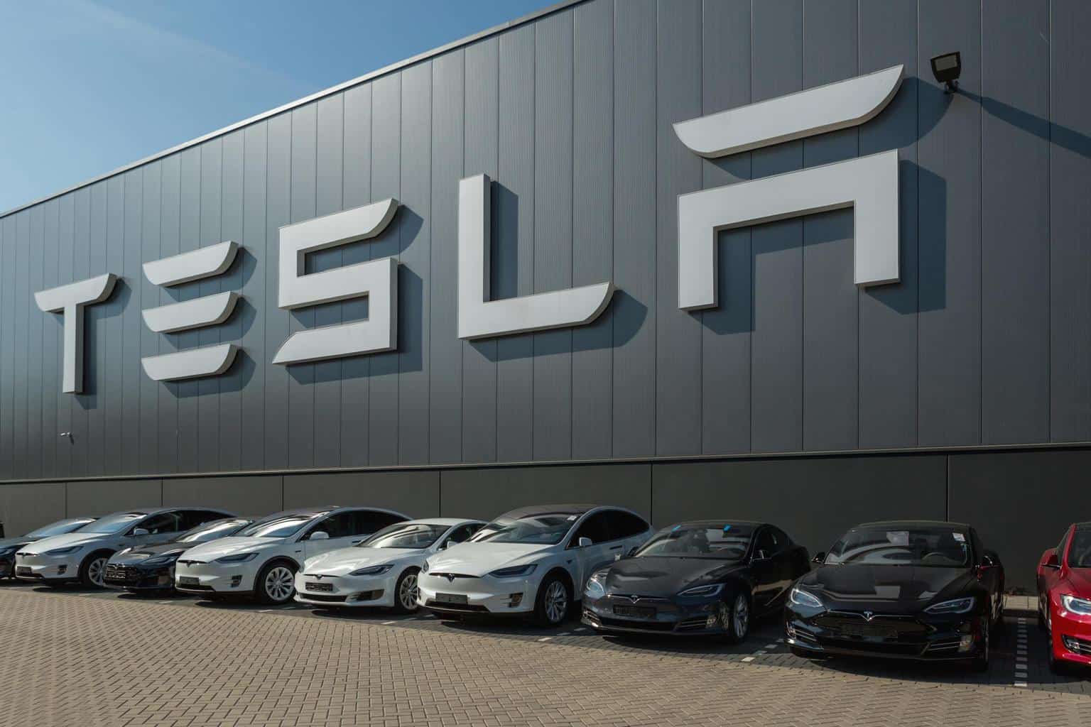 Cover Image for Tesla verpflichtet E.ON Energiekonzept für Giga Berlin zu entwickeln