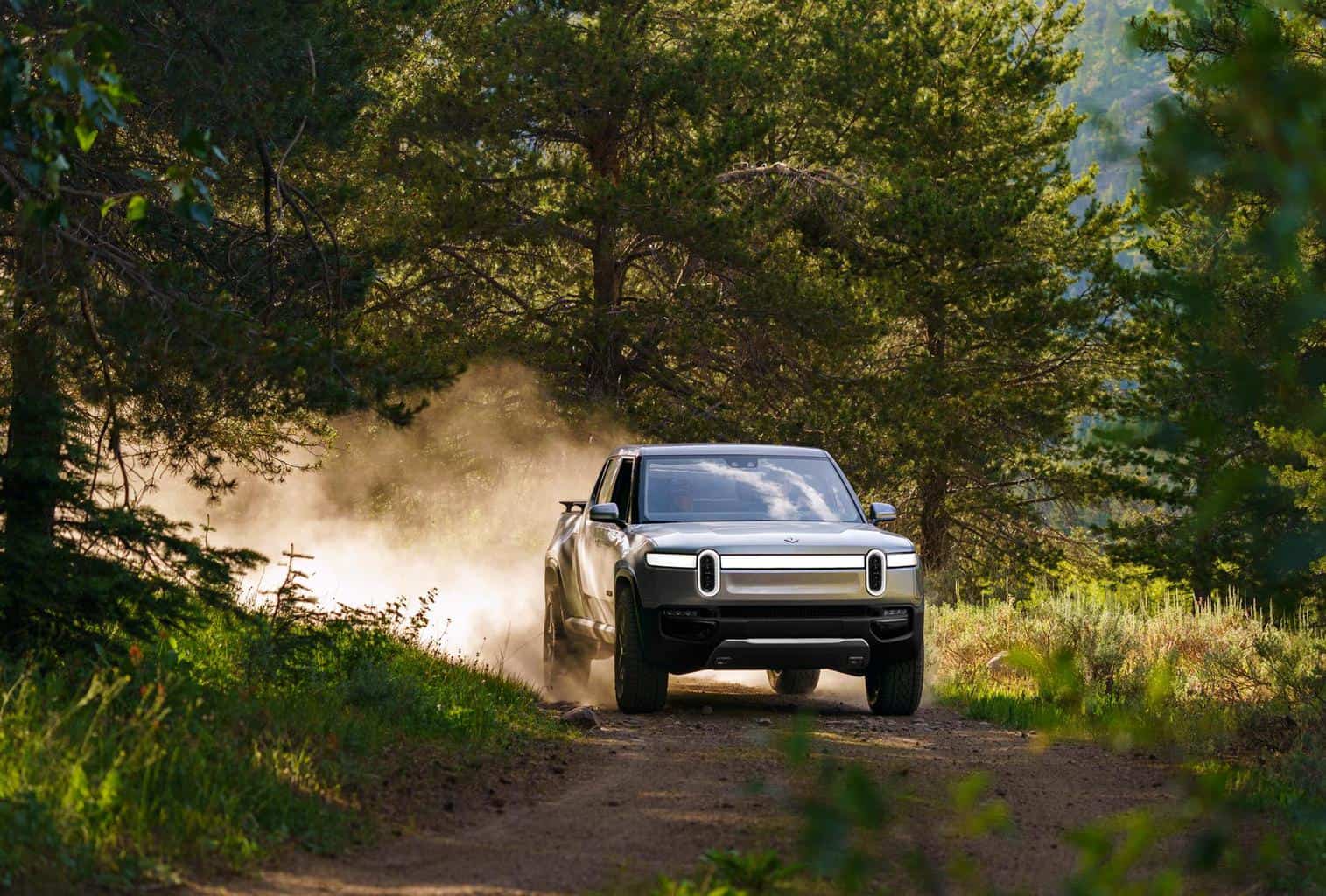 Cover Image for Rivians E-Pickup und E-SUV erst ab 2021 in Auslieferung