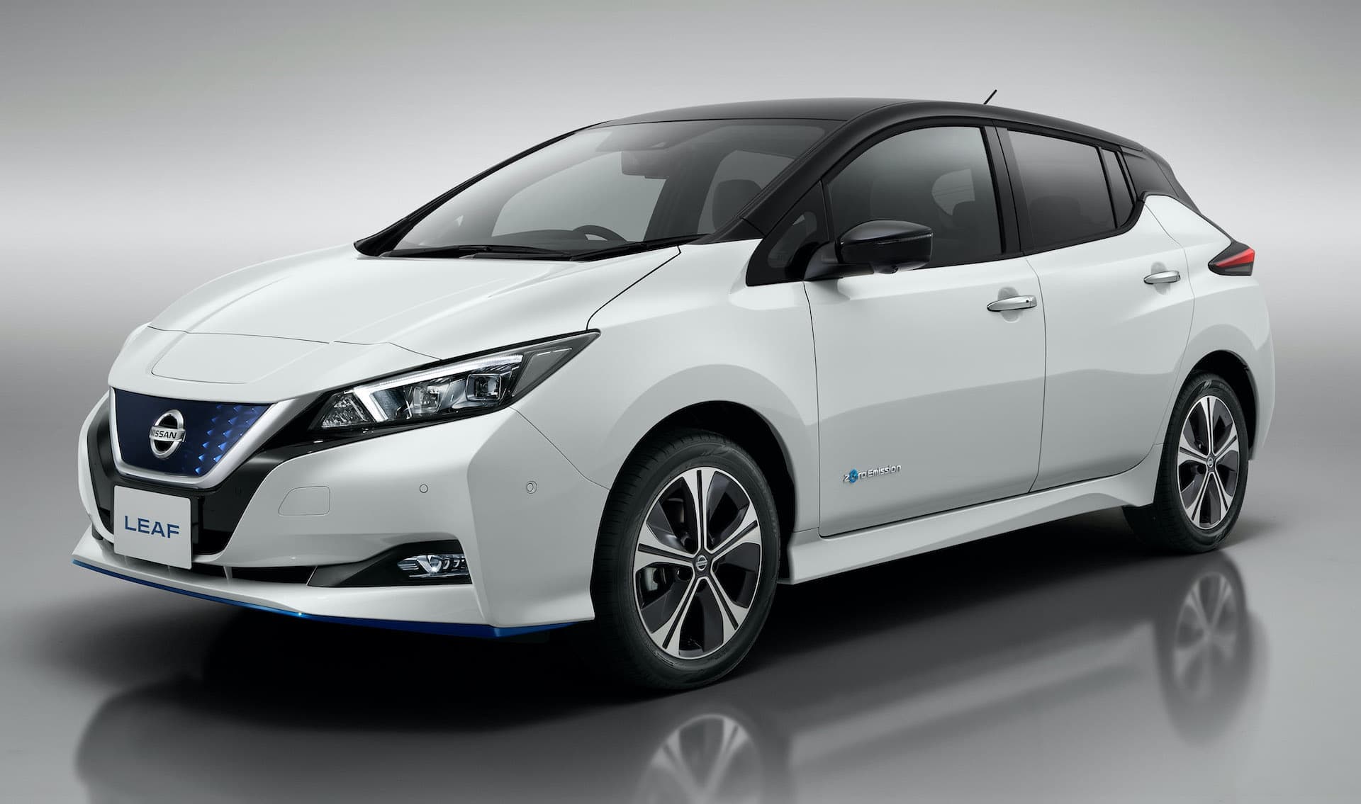 Cover Image for Nissan senkt Preise für Leaf-Varianten um mindestens 3600 Euro