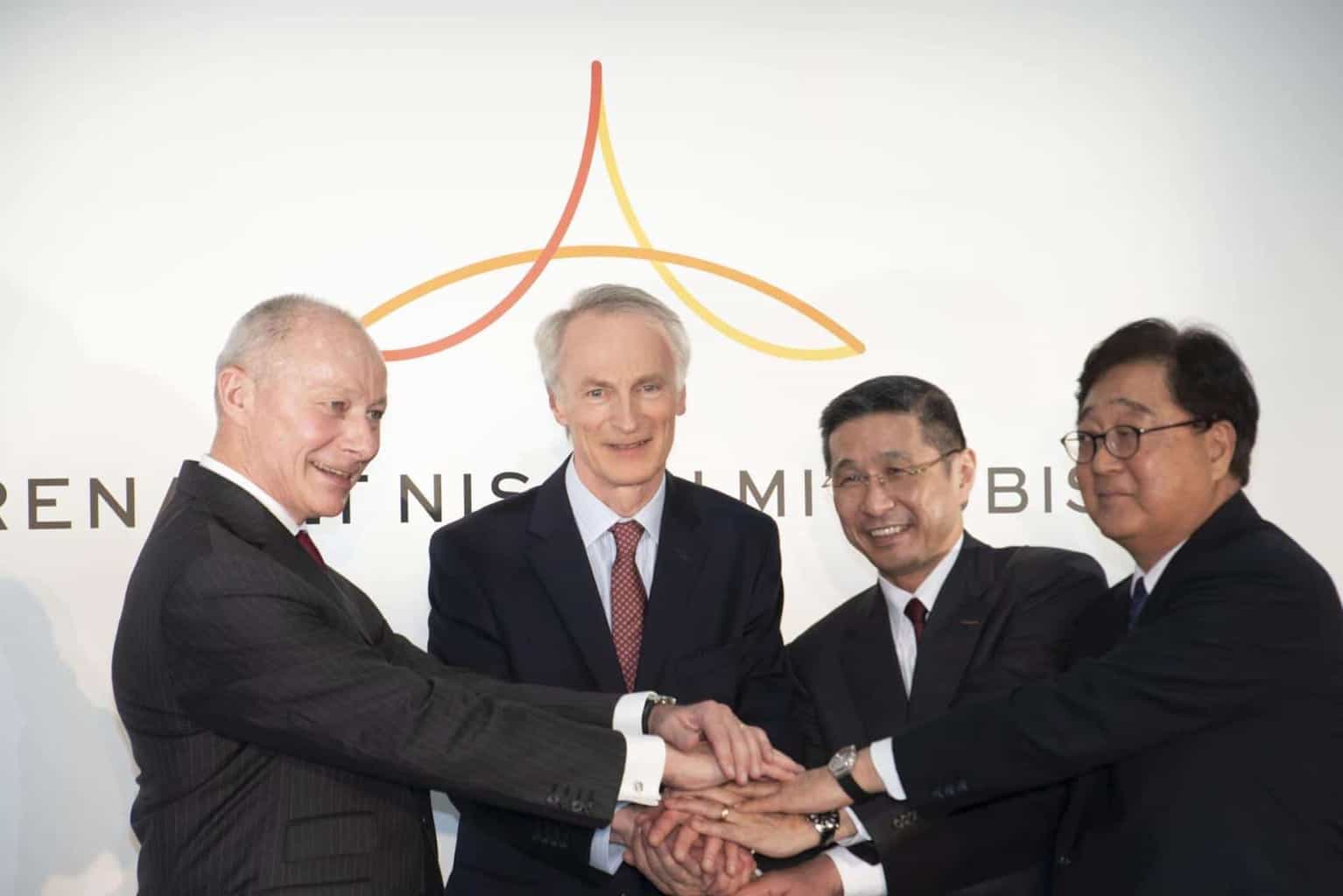 Cover Image for Allianz Renault-Nissan-Mitsubishi reorganisiert Zusammenarbeit grundlegend