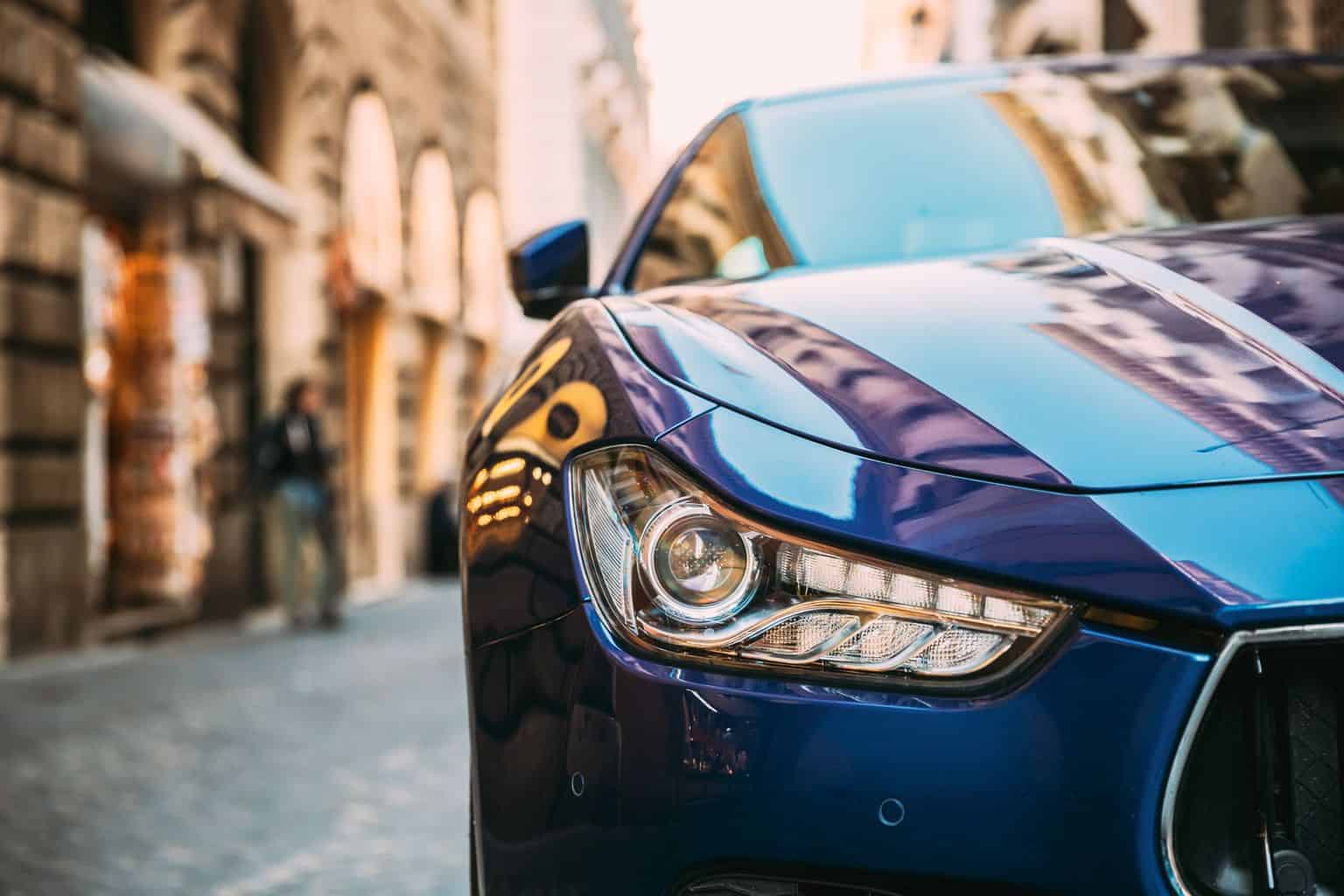 Cover Image for Fiat Chrysler rettet durch CO2-Tesla-Deal seine Marken Alfa Romeo und Maserati