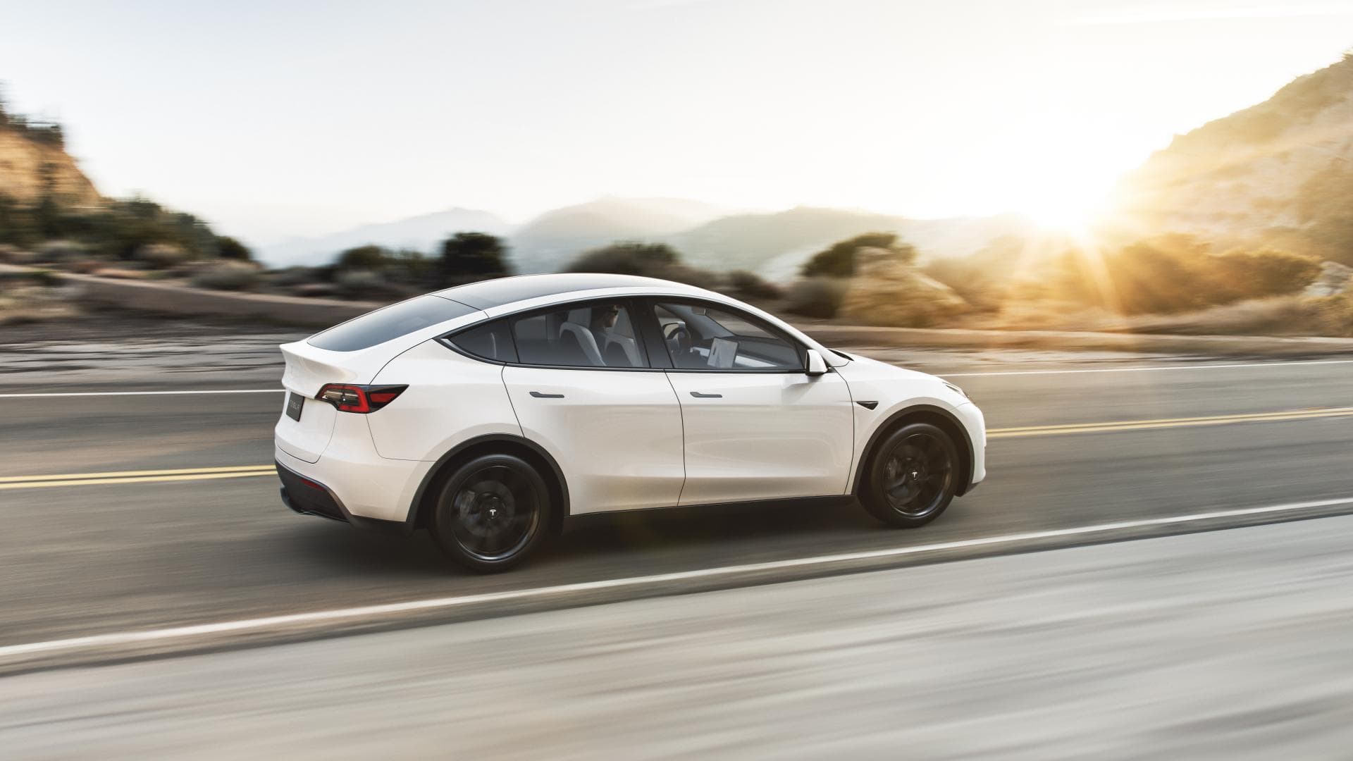 Cover Image for Tesla stößt bei Model Y-Serienanlauf auf Herausforderungen