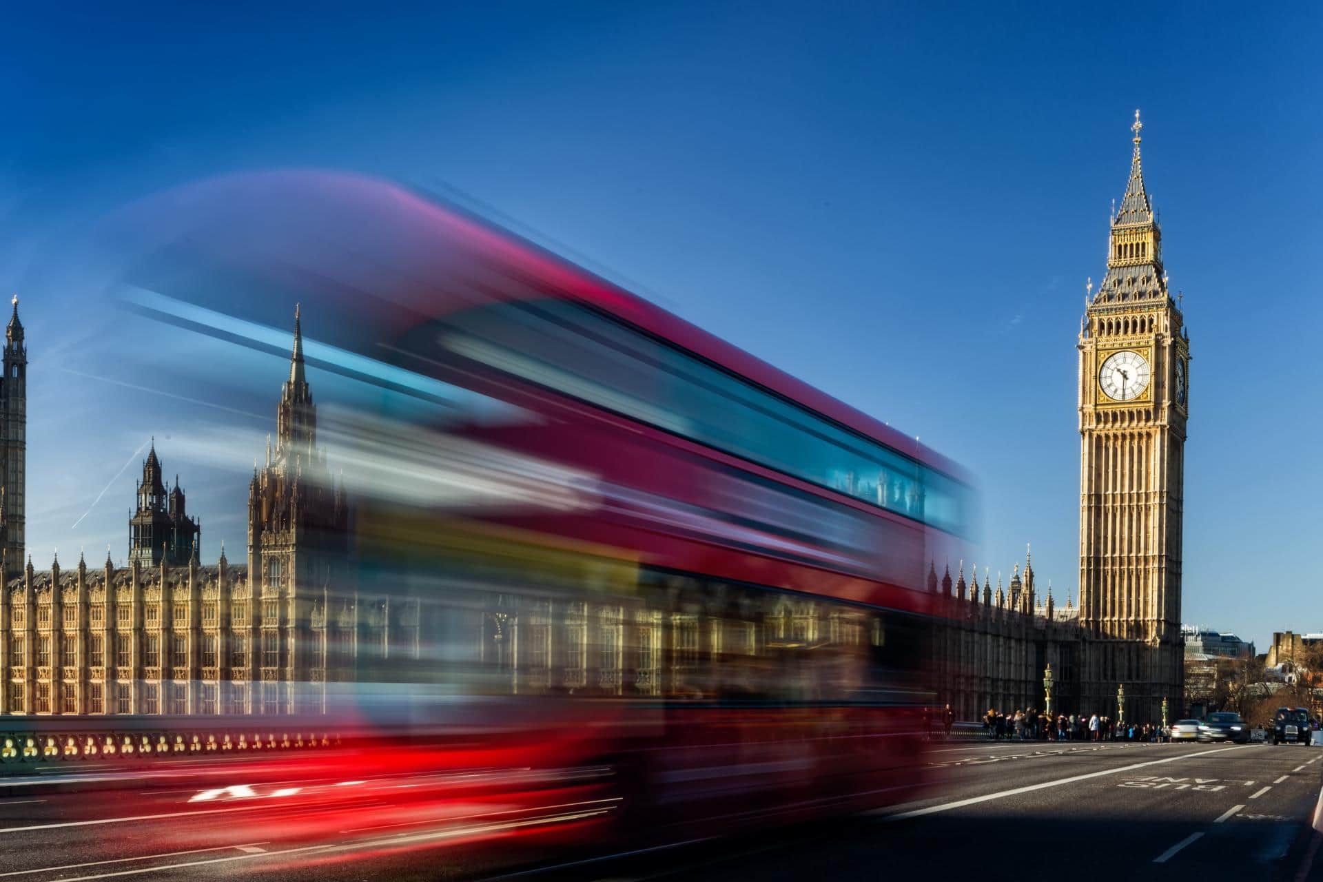 Cover Image for Zukunft der Mobilität: Großbritannien vergibt 80 Millionen Euro vorrangig an E-Mobility Projekte