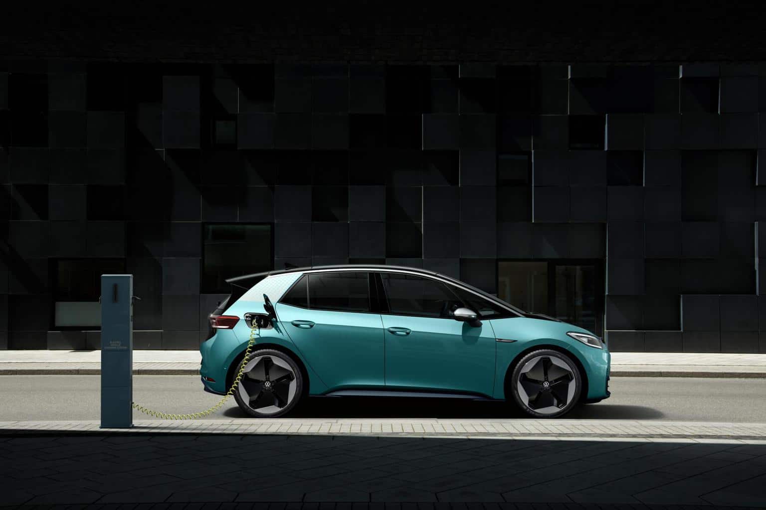 Cover Image for VW: Massive Verluste bei e-up! und e-Golf – erst MEB-Plattform schafft Abhilfe