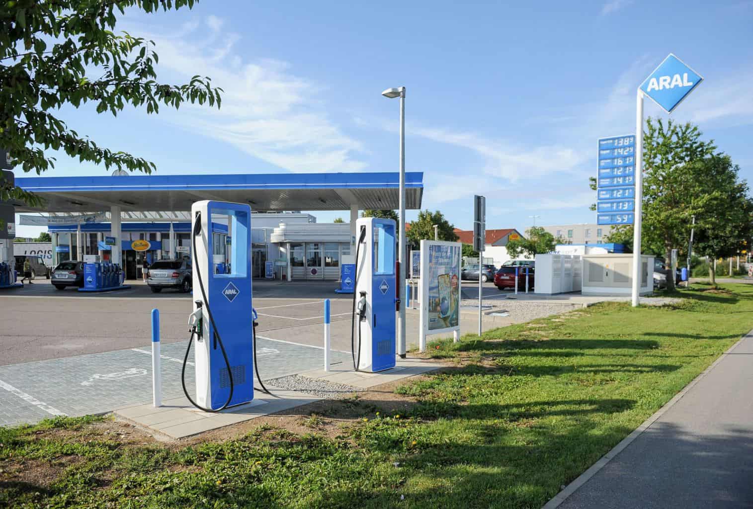 Cover Image for Aral plant mit „mehreren hundert Standorte“ für Ultraschnellladesäulen