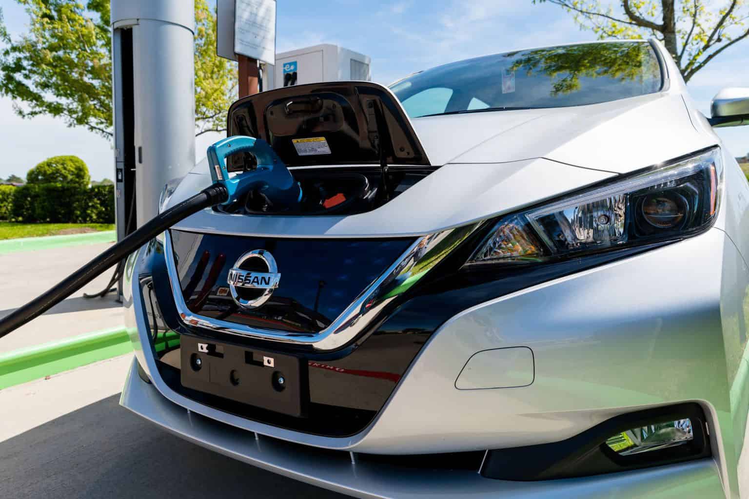 Cover Image for Nissan erprobt Zukunft des bezahlten Parkens – Parkgebühr wird mit Strom beglichen
