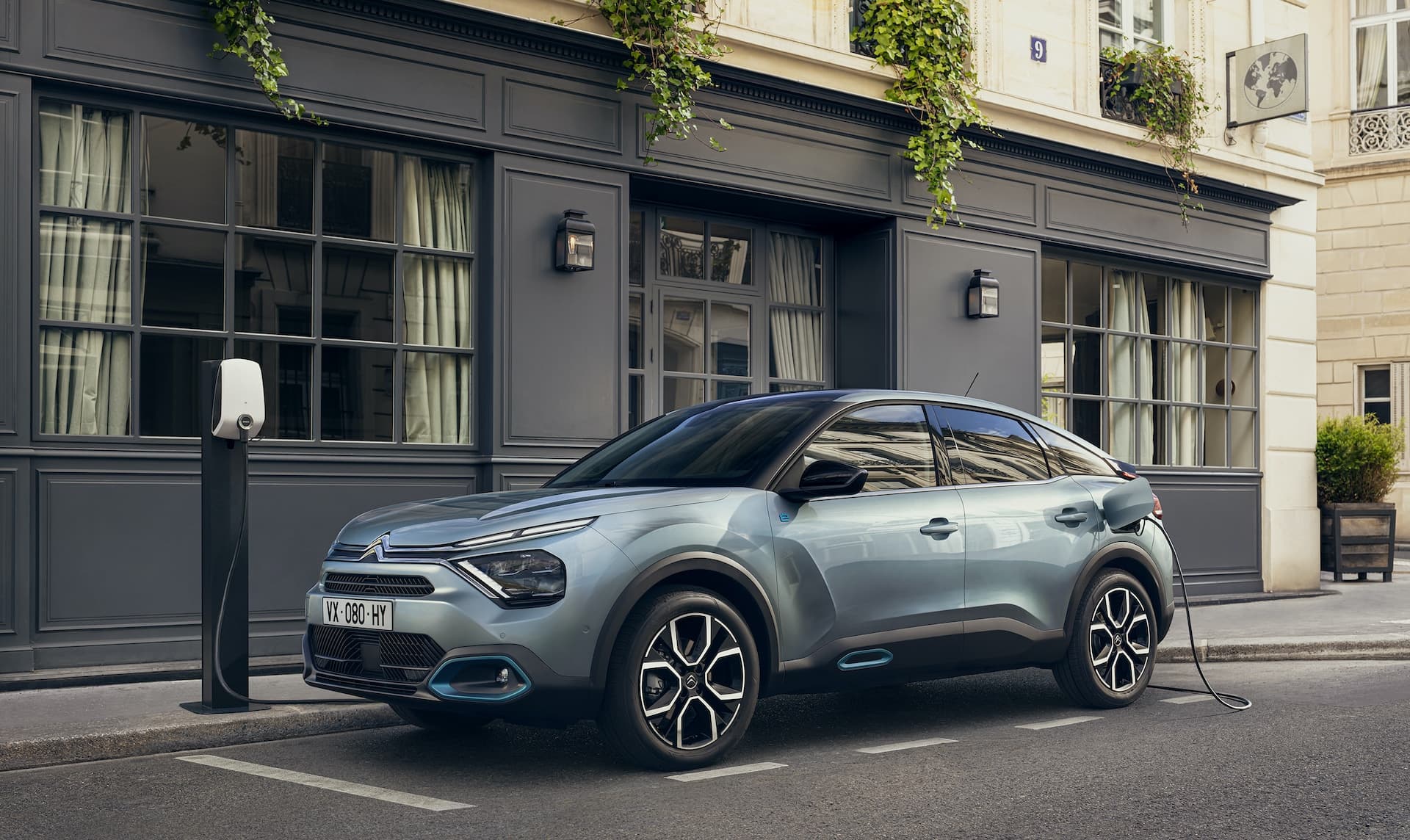 Cover Image for Elektroauto Citroën ë-C4 startet bei gut 24.000 Euro nach Umweltbonus