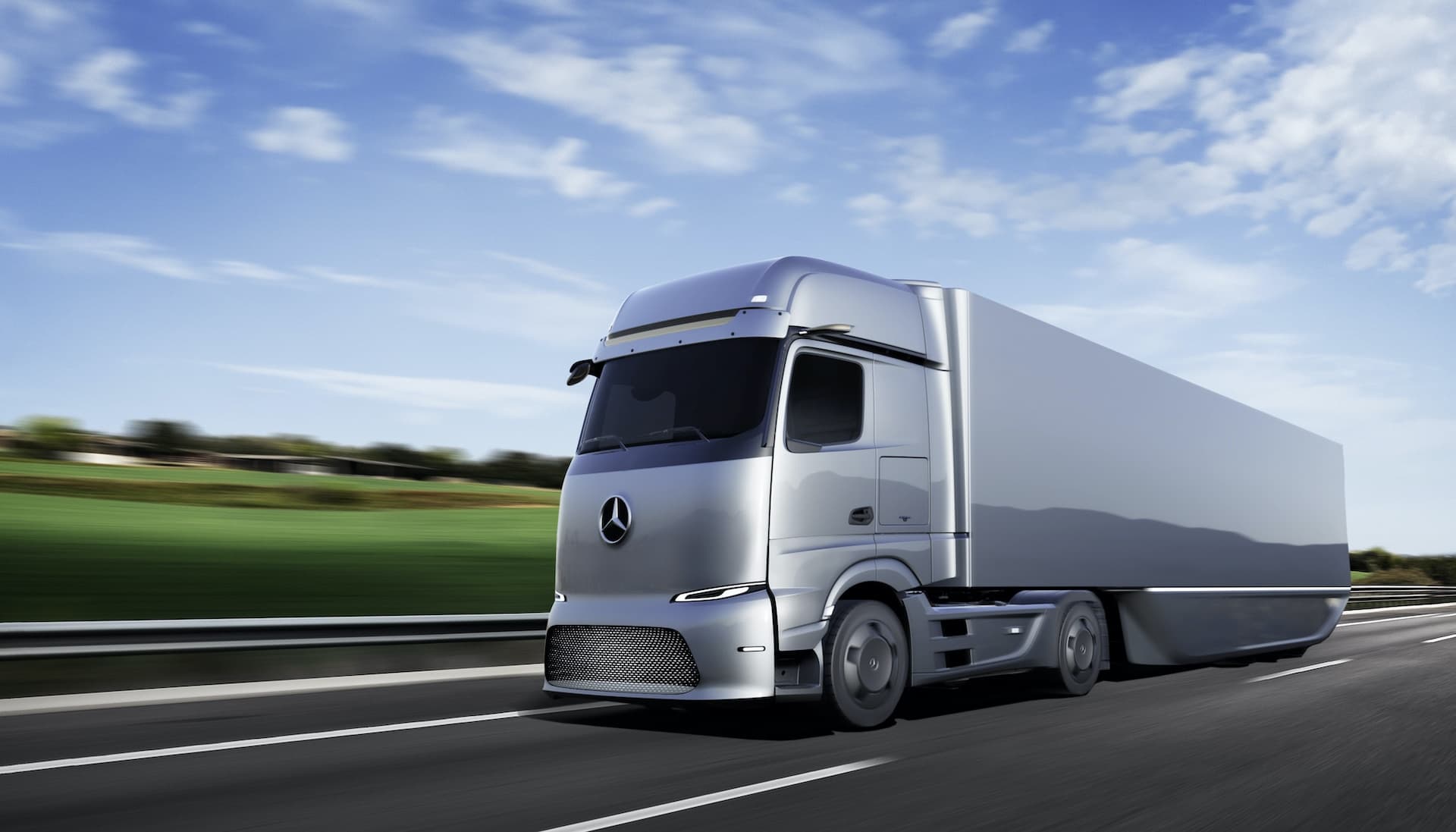 Cover Image for Daimler stellt Elektro-Lkw eActros LongHaul mit 500 km Reichweite vor