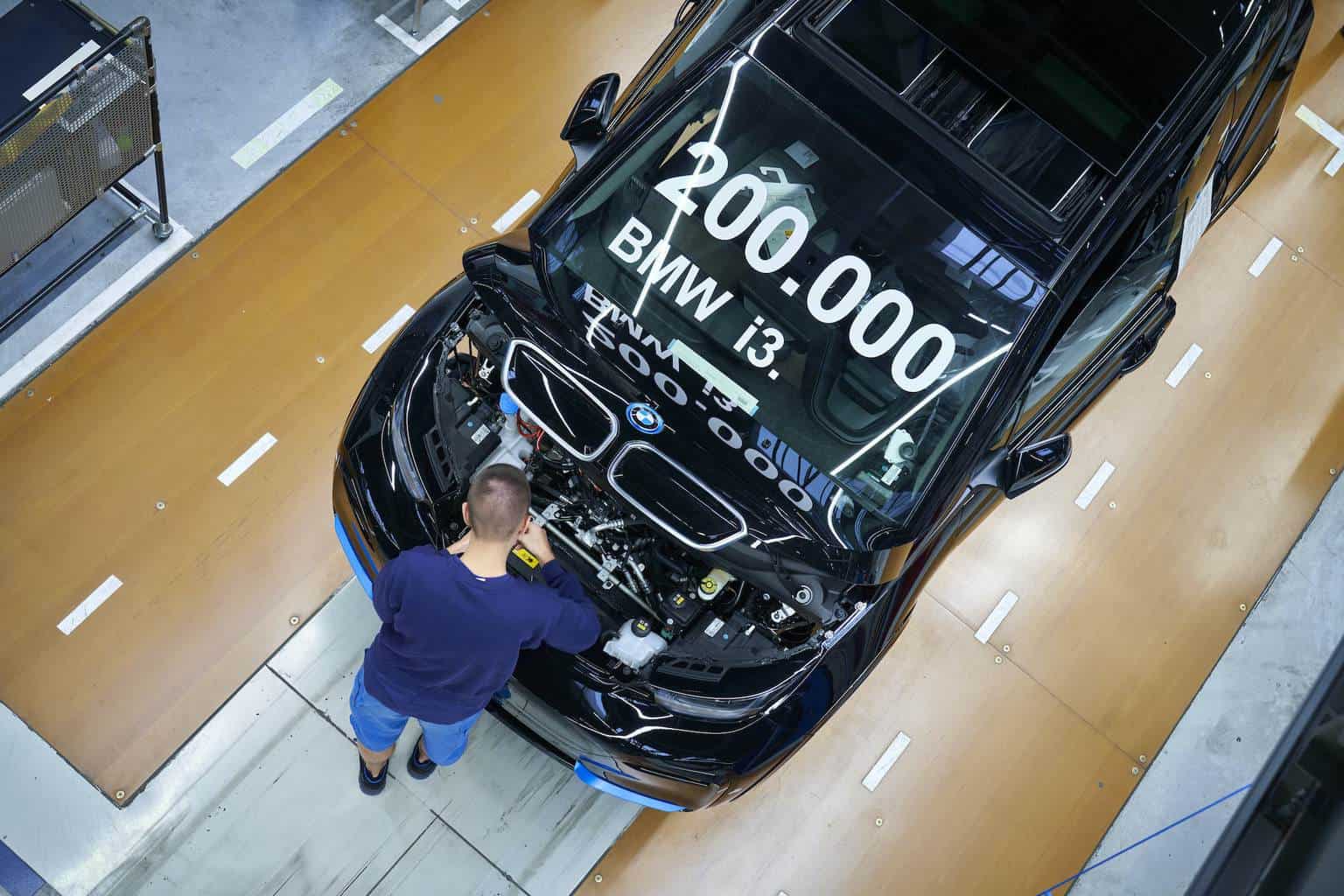 Cover Image for BMW feiert 200.000 produzierte i3