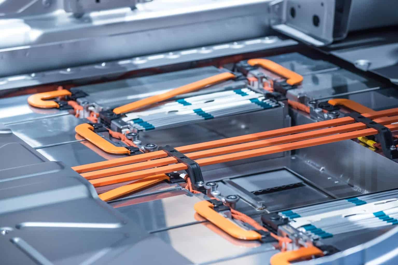Cover Image for Daimler will „hoch wettbewerbsfähige Batterien“ herstellen