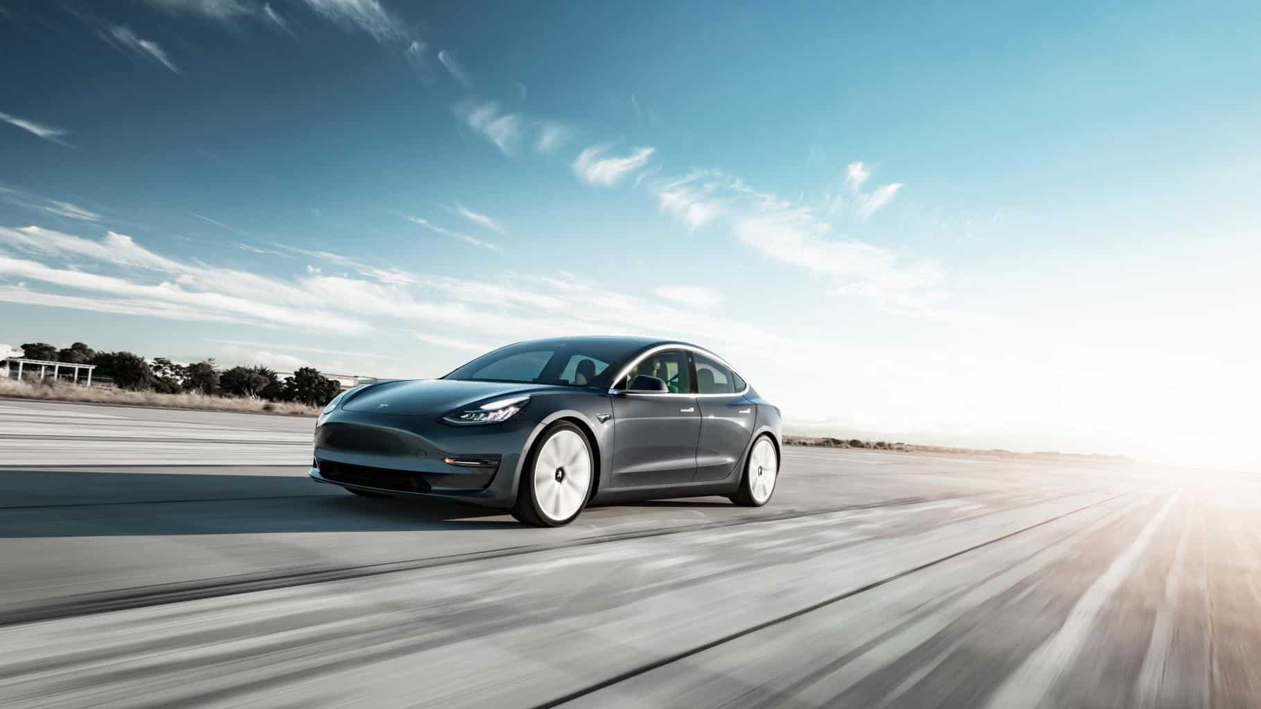Cover Image for Tesla Auslieferungsrekord: 139.300 E-Autos ausgeliefert in Q3/2020