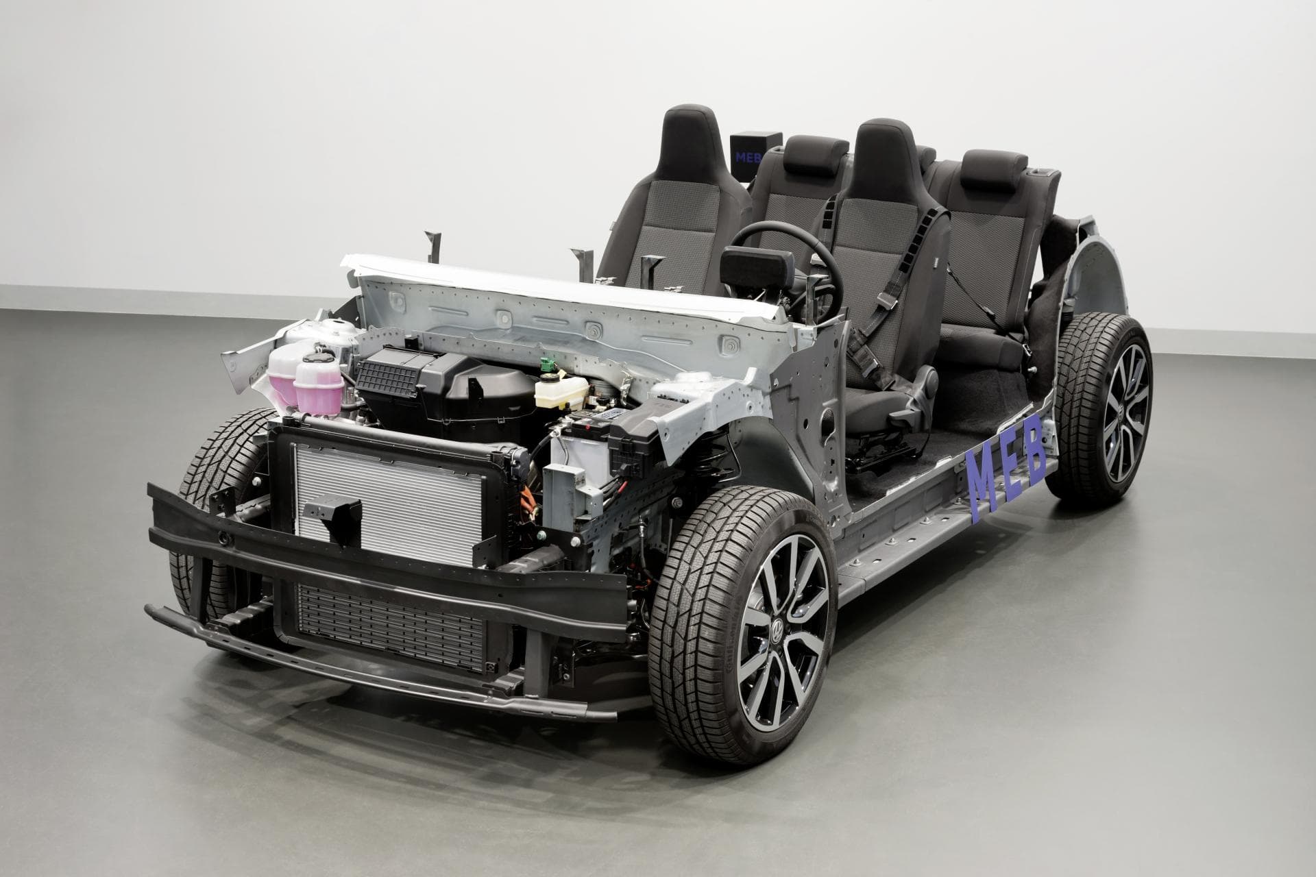 Cover Image for Ford vor Milliarden-Investment in Deutschland für E-Auto-Produktion