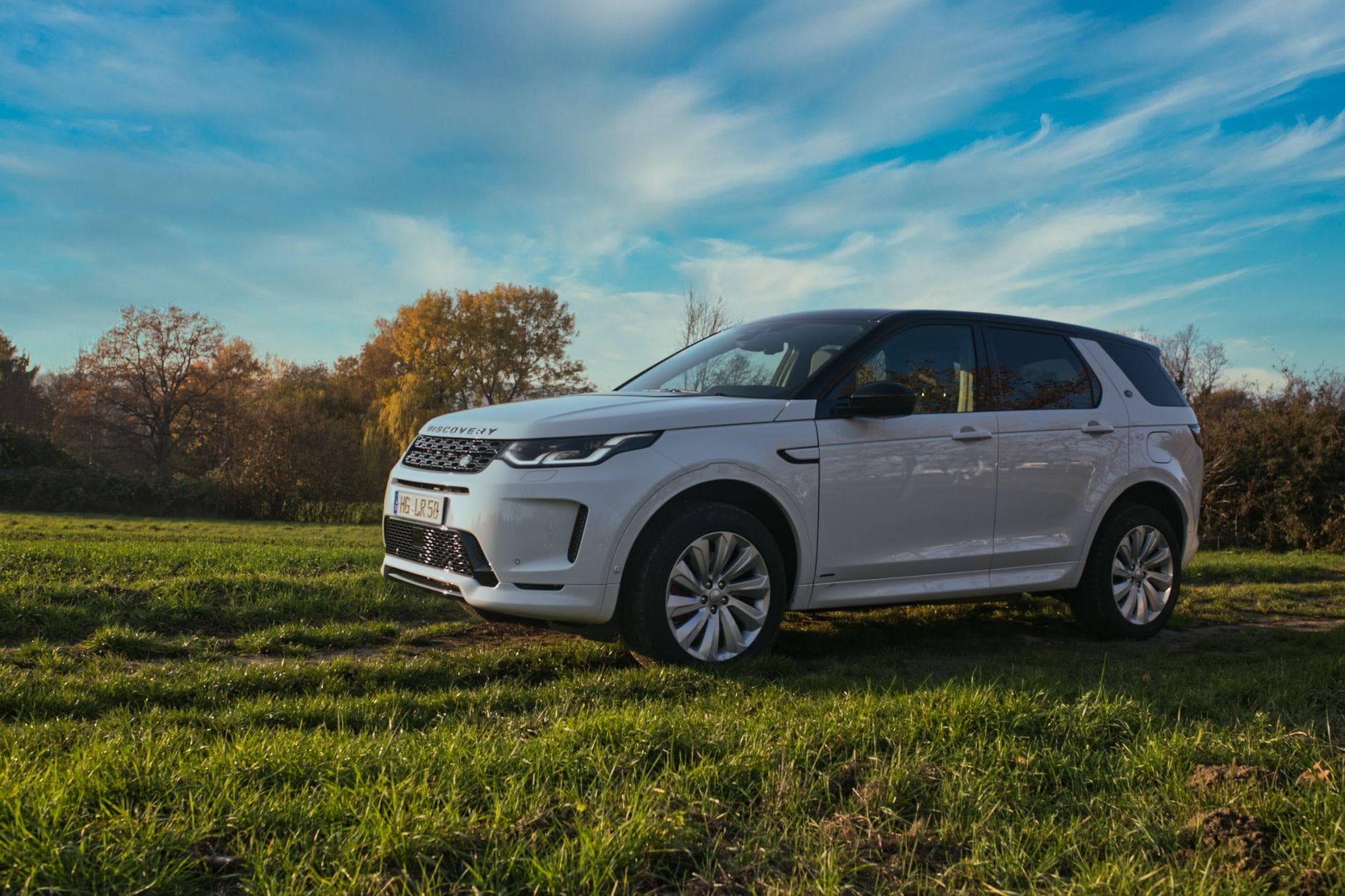 Cover Image for Gespräch mit Michael Küster: Jaguar Land Rover will PHEV-Antrieb nicht ad absurdum führen