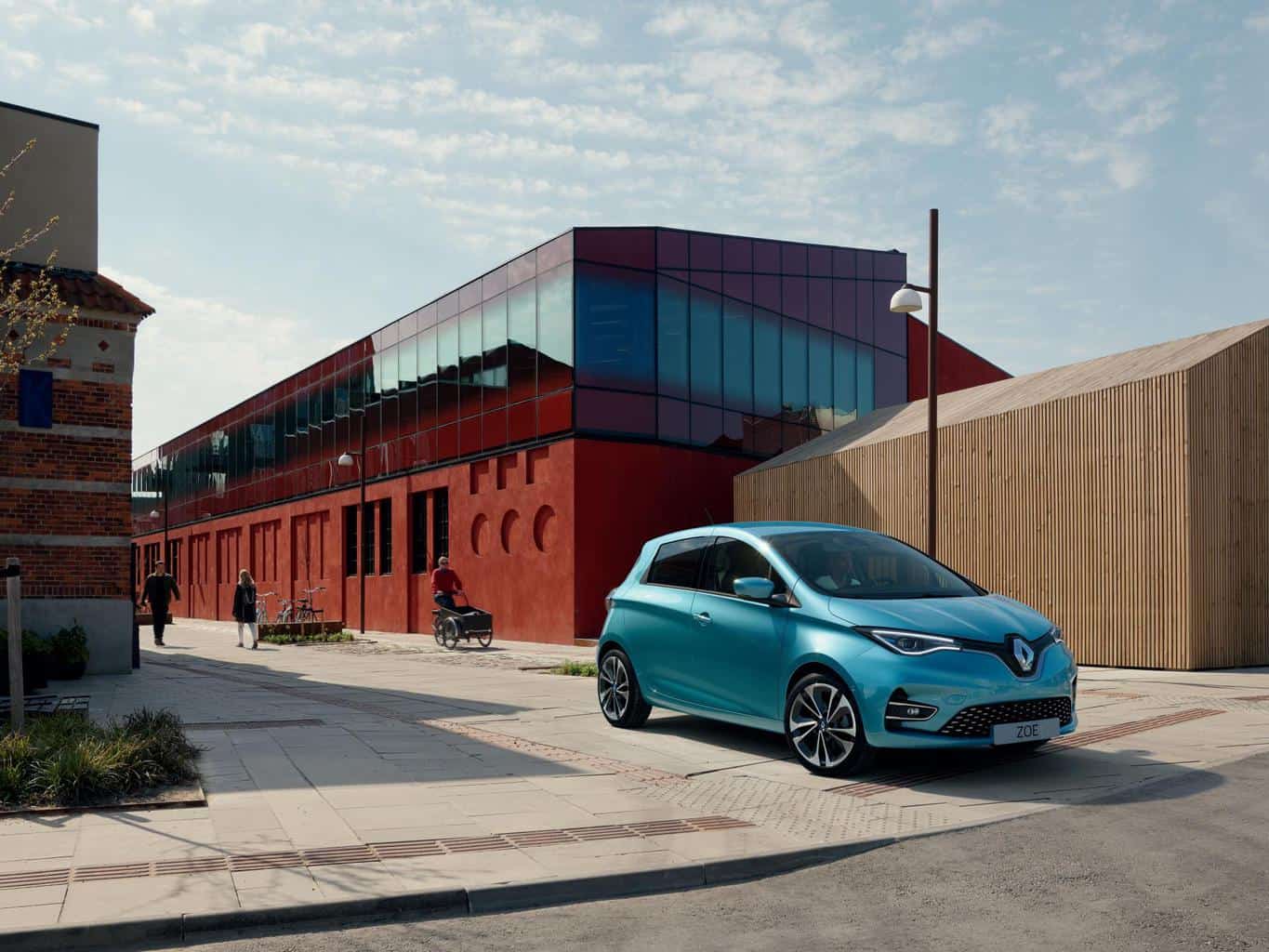 Cover Image for Renault verzeichnet erstmals über 5.000 ZOE Zulassungen in einem Monat