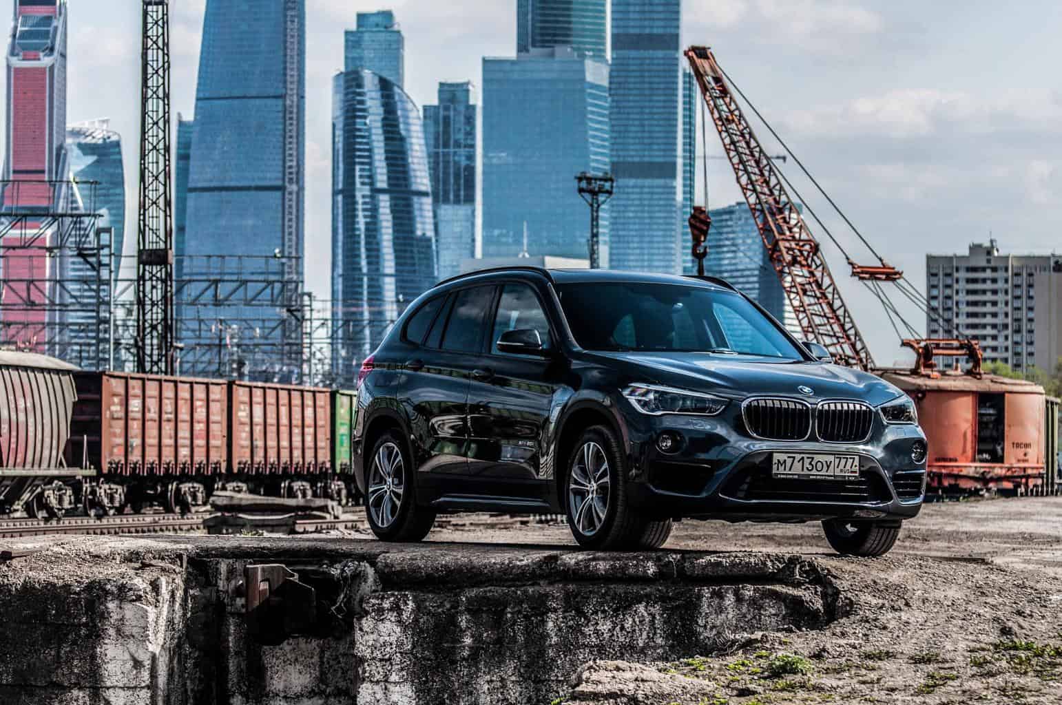 Cover Image for BMWs kleiner E-SUV iX1 soll in verschiedenen Varianten als i3-Nachfolger kommen