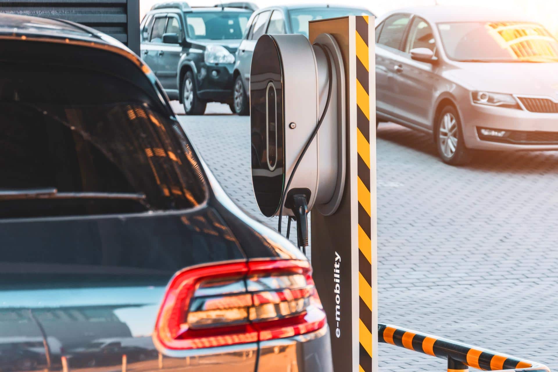 Cover Image for Beliebte Plug-In-Hybride deutlich umweltschädlicher als behauptet