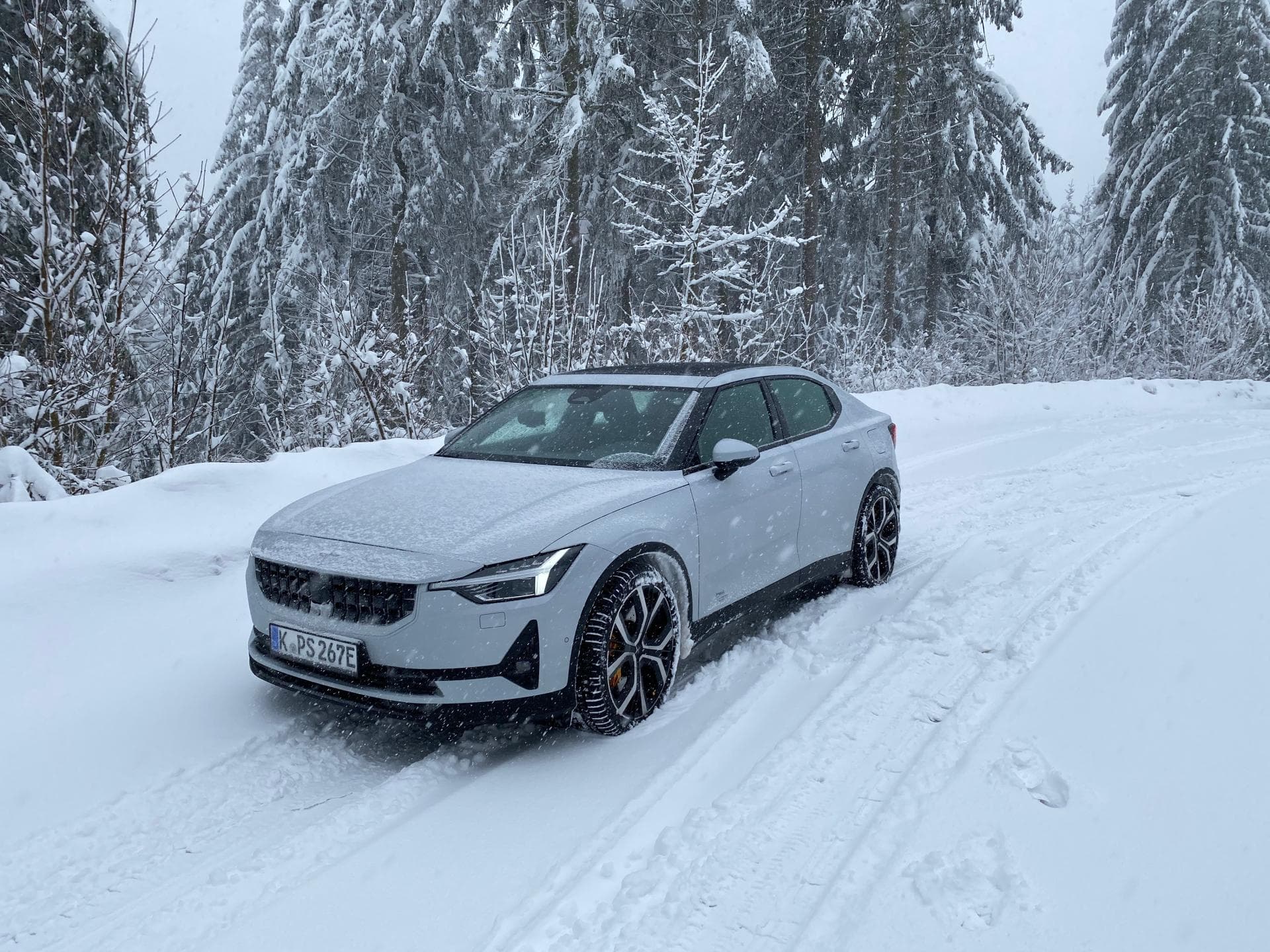 Cover Image for Polestar 2: Winterspaß mit hohem Energieverbrauch