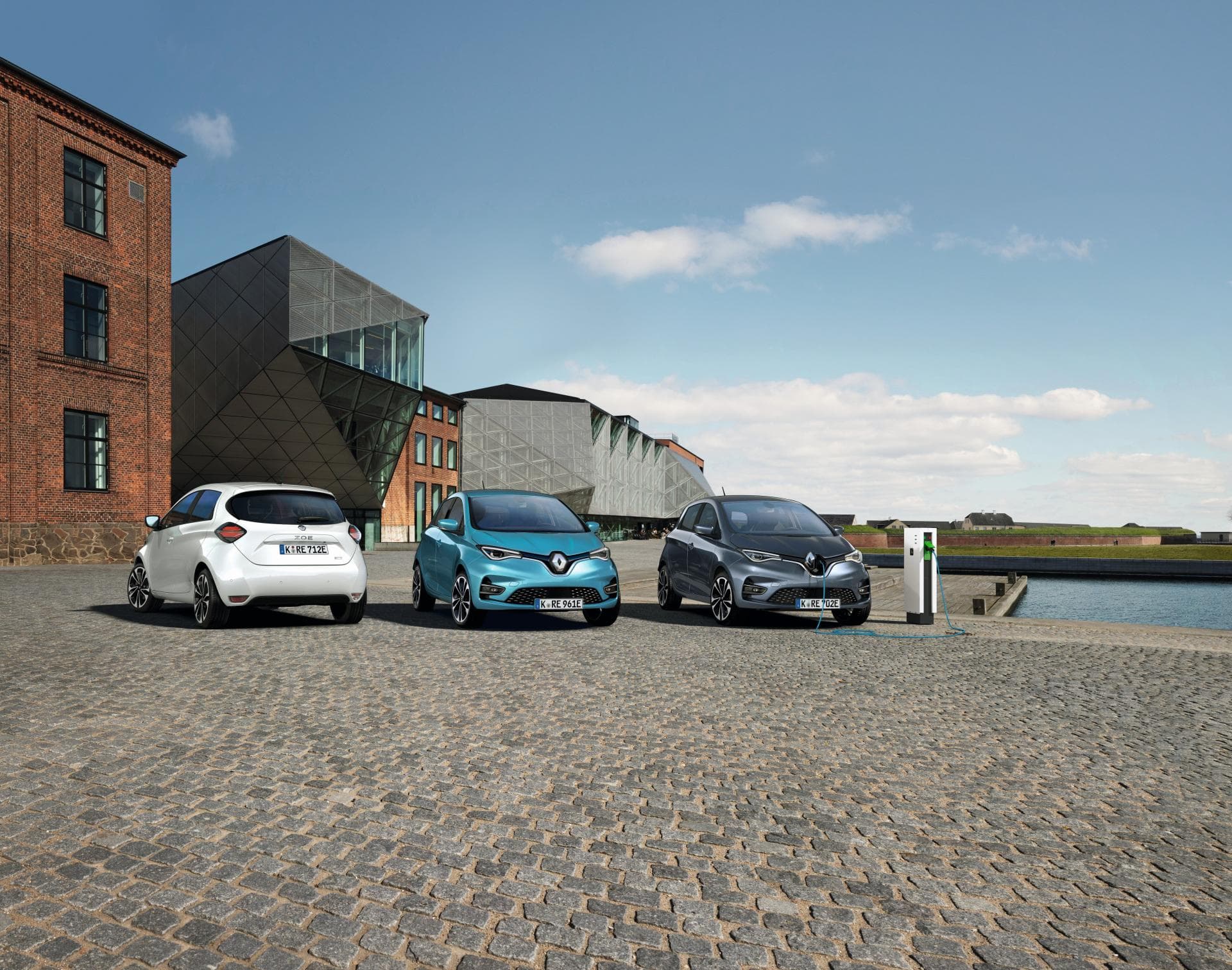 Cover Image for Renaults Strategieplan „Renaulution“: E-Mobilität, Wasserstoff und Software